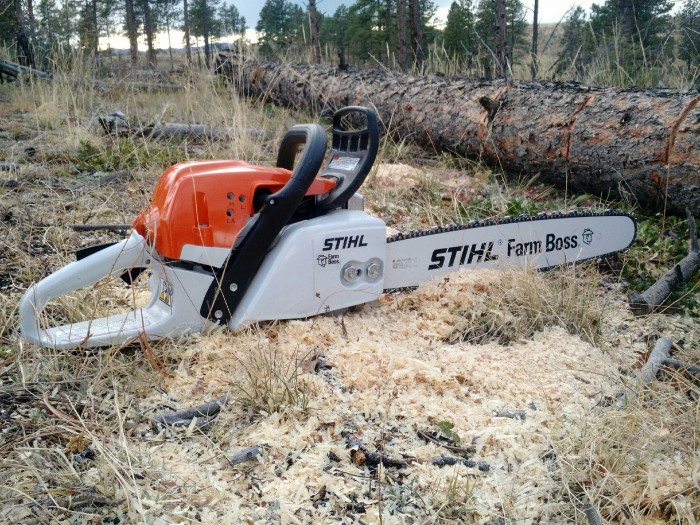 Stihl-MS-271-Farm-Boss-Chainsaw-700x525.jpg