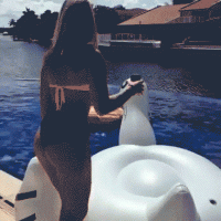 girls-are-stupid-16-gifs-14.gif