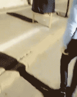girls-are-stupid-16-gifs-4.gif