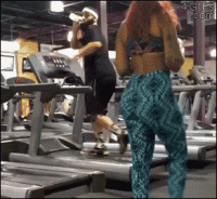 2A224D34-484C-4A74-A29C-2CA0D5DAA694.gif