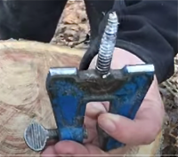 Lag Bolt Stump Vise 2.png