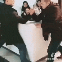 8BCE313C-6C8D-45BA-A85C-43199F0F52EB.gif