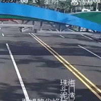 01E89CA9-57CB-4B01-BE6F-A85AA1ED3A84.gif
