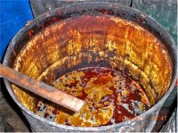 China-Food-Scandal-Chang-Guann-Drum-of-Gutter-Oil.jpg