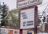 funny-signs-pics-627e13f2cf7f4__700.jpg