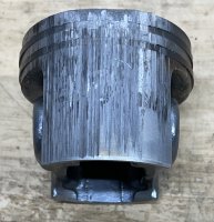 Stihl 024 OEM Piston Damage.jpg