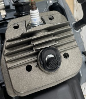 G660 Cylinder Head.jpg