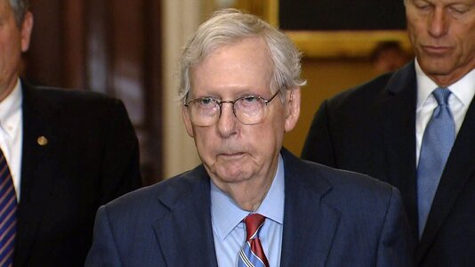 mitch-mcconnell-freezes-during-press-conference-1-6495360-1690403332175.jpg