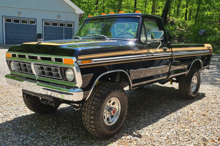 1977_ford_f-250_20230517_140800-56180.jpg