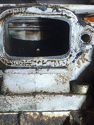 Piston 1.jpg