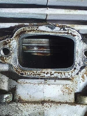 Piston 4.jpg