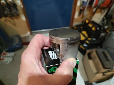 MS660BurntPiston.jpg