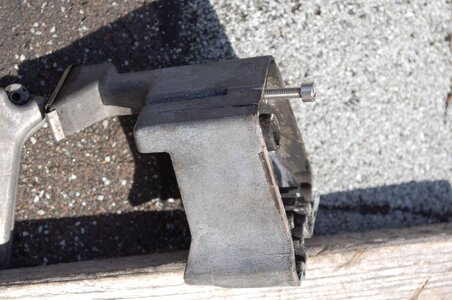 009 muffler inner case tapped for 5mm cap screw.jpg