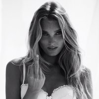 640full-elsa-hosk.jpg
