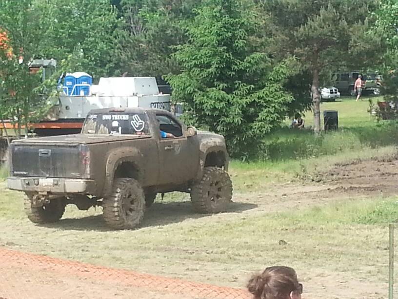 1923bf42f7804d49286fc3beec94c2cd.jpg