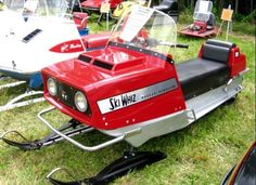 cec0178b2f179b57c7ced7907490ffa6--snowmobiles-tractors.jpg