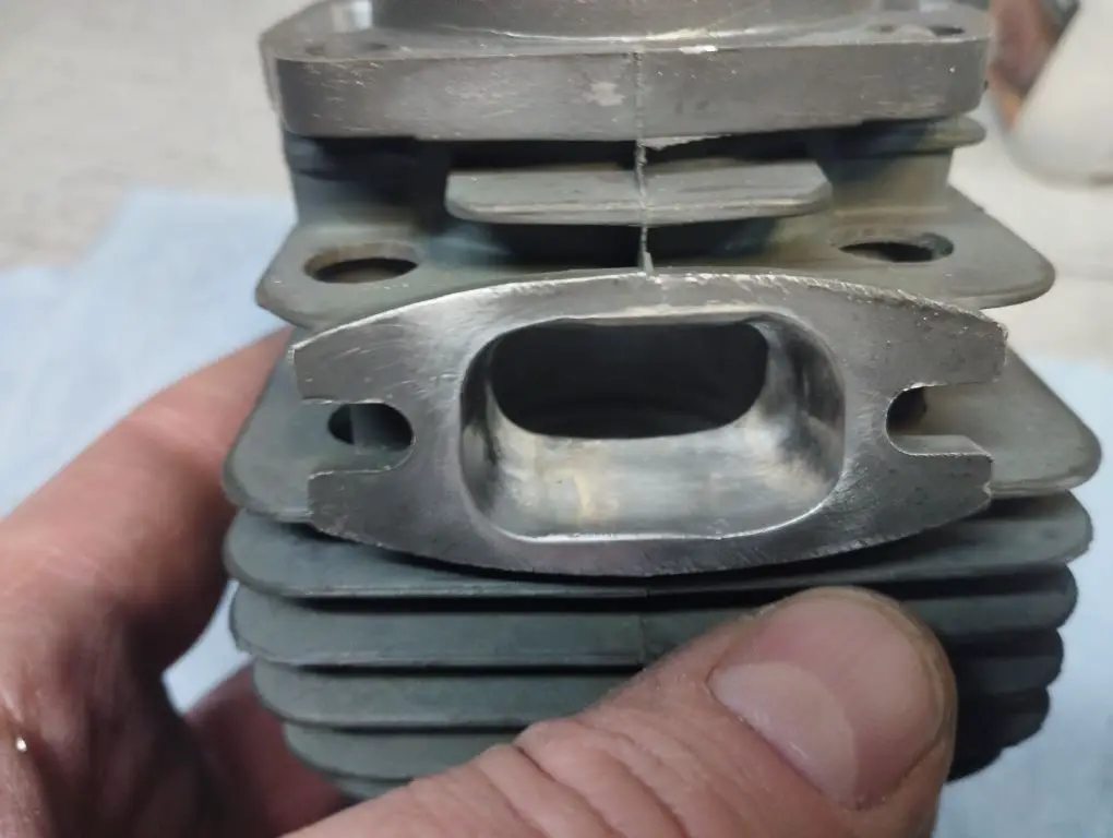 chinesische_Kettensaege_52cc_5200_tuning_porting_Zylinder_free_porten_25.jpg