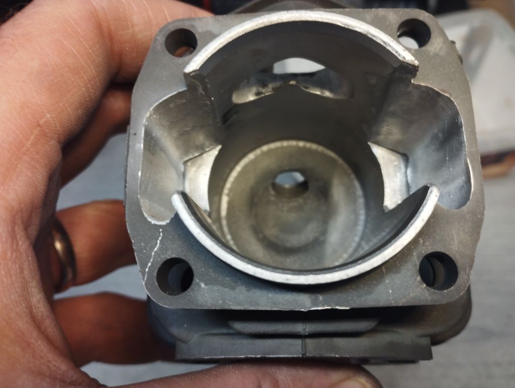chinesische_Kettensaege_52cc_5200_tuning_porting_Zylinder_free_porten_31.jpg